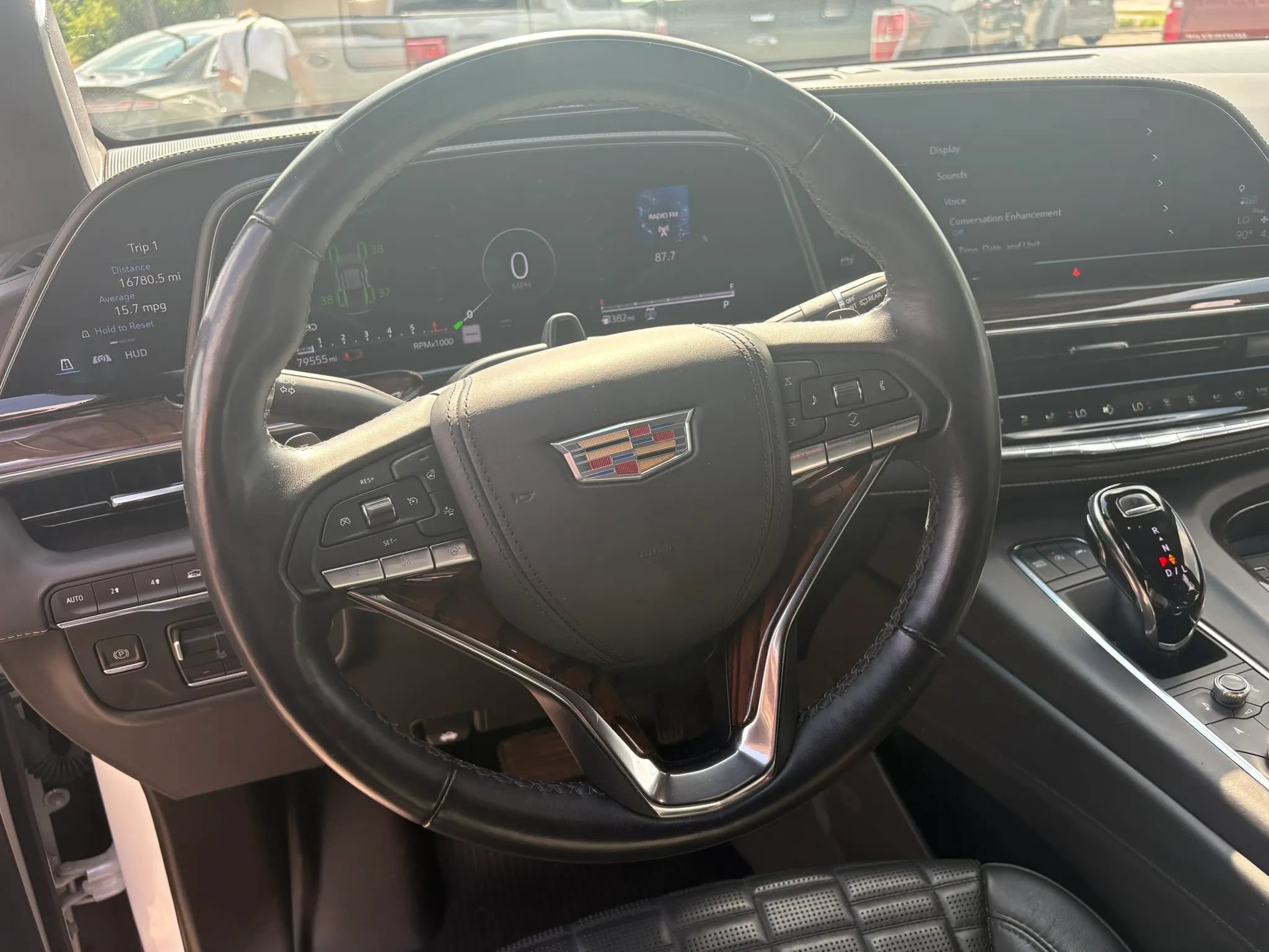 Used 2022 Cadillac Escalade Sport Platinum AWD/4WD image 17
