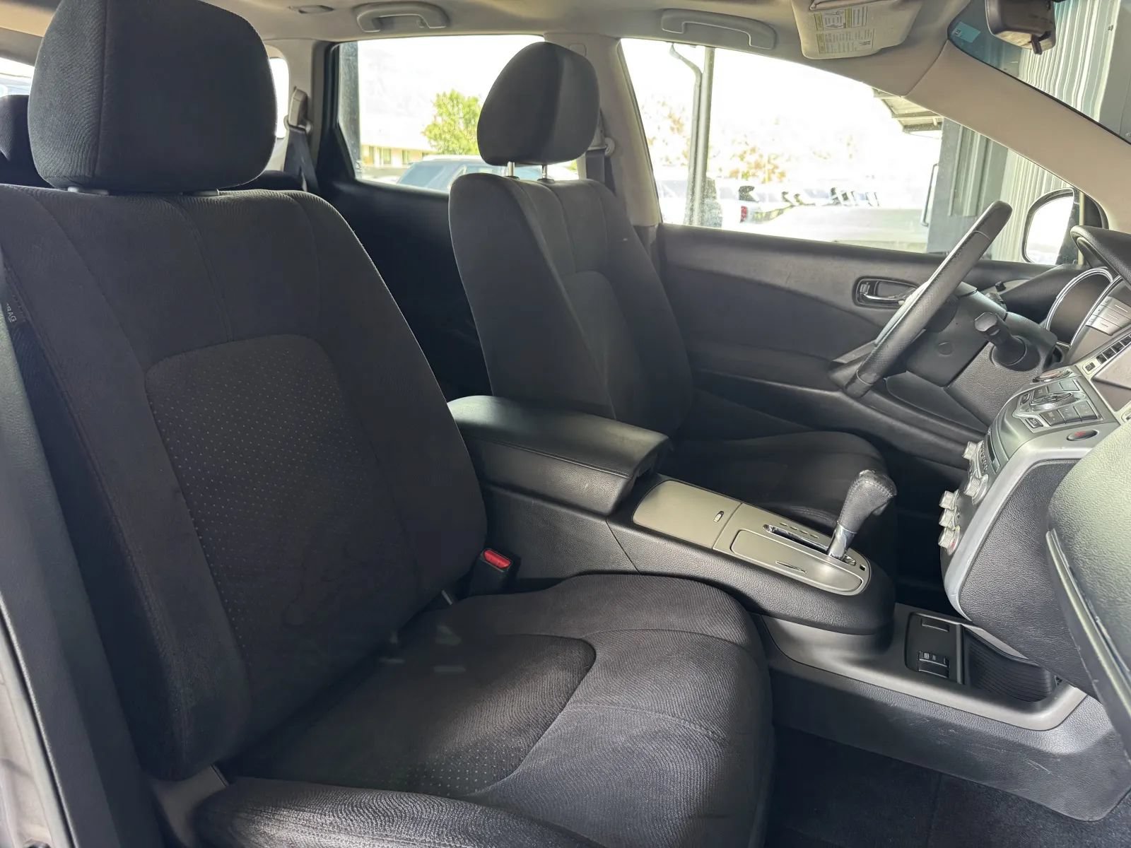 Used 2011 Nissan Murano SV AWD/4WD image 18
