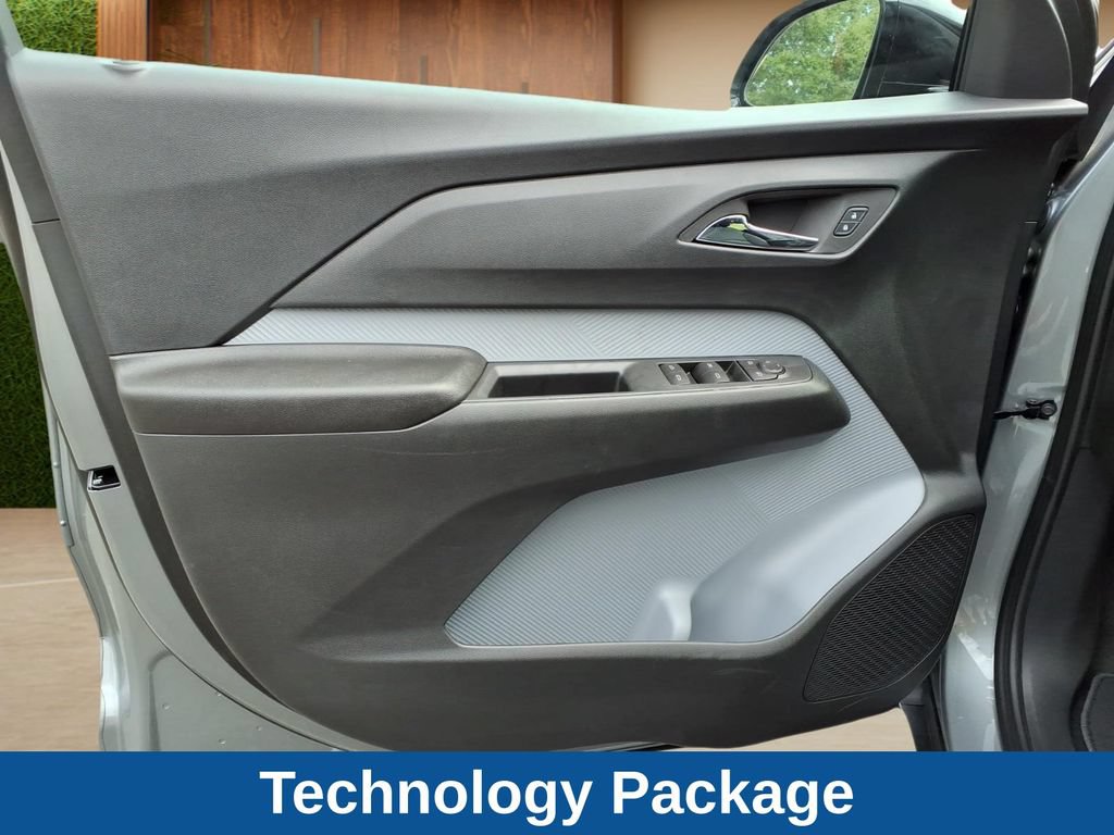 New 2027 Chevrolet Bolt RS w/ Technology Package FWD image 20