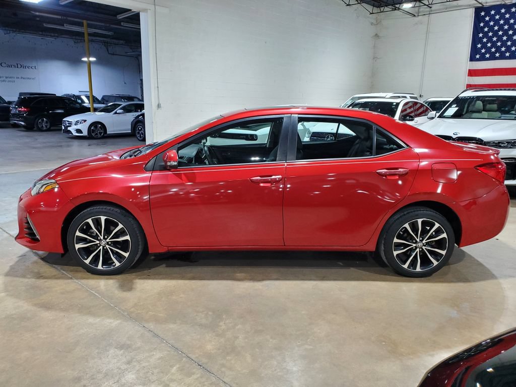 Used 2018 Toyota Corolla XSE FWD image 13