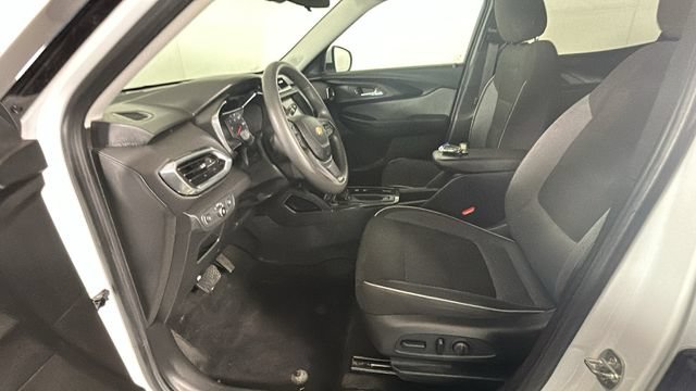 Used 2022 Chevrolet TrailBlazer LT FWD image 11