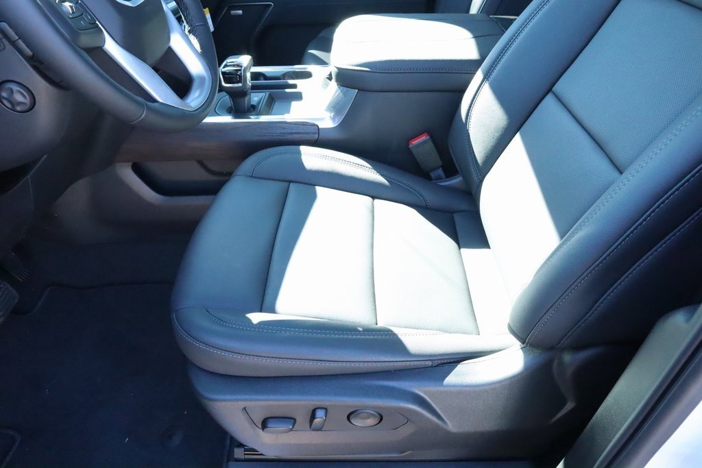 New 2026 GMC Sierra 1500 SLT w/ SLT Premium Package image 13
