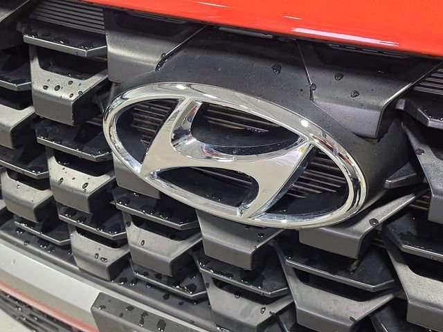 Certified 2023 Hyundai Santa Fe SEL w/ Cargo Package AWD/4WD image 38