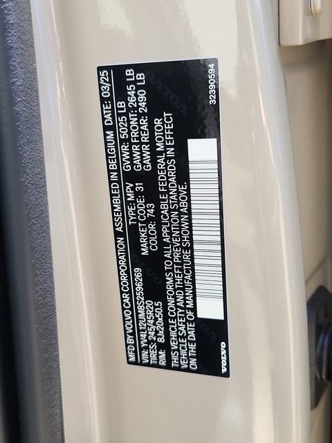 New 2025 Volvo XC40 B5 Ultra w/ Climate Package AWD/4WD image 25