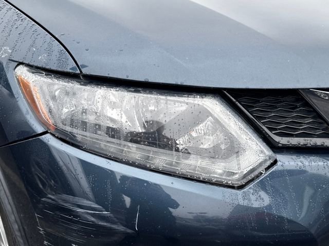 Used 2016 Nissan Rogue SV w/ SV Premium Package image 10