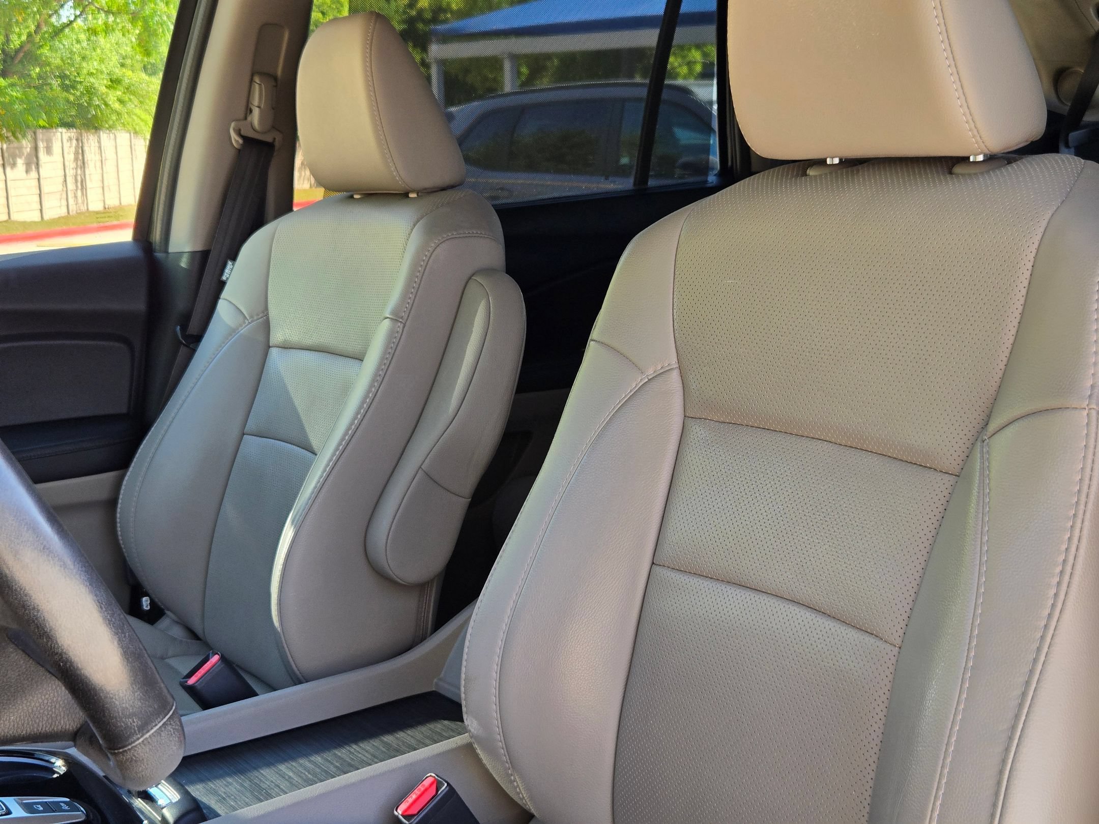 Used 2019 Honda Pilot Elite image 13