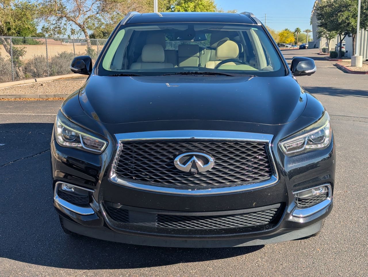 Used 2019 INFINITI QX60 Luxe w/ Essential Package image 9