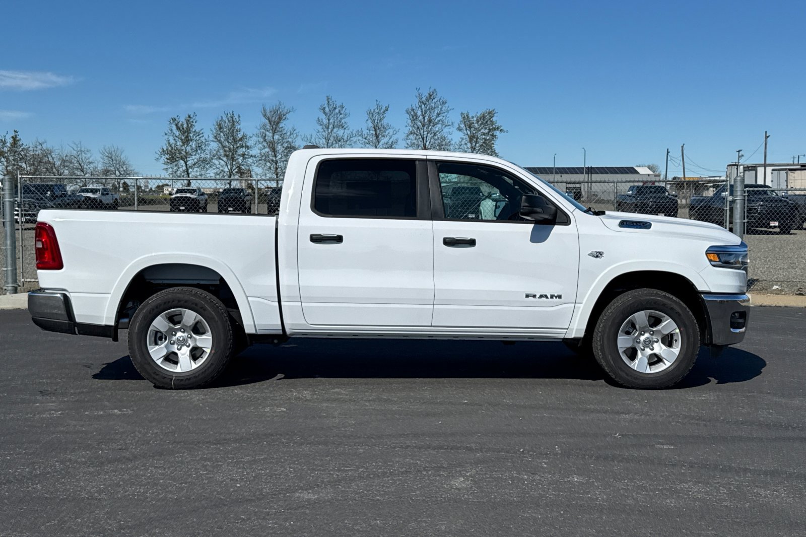 New 2026 RAM 1500 4x4 Crew Cab image 2