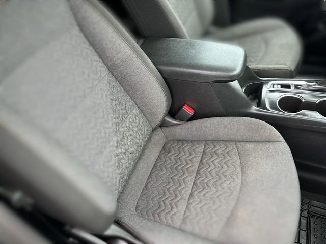 Used 2022 Chevrolet Equinox LT w/ Driver Convenience Package image 26