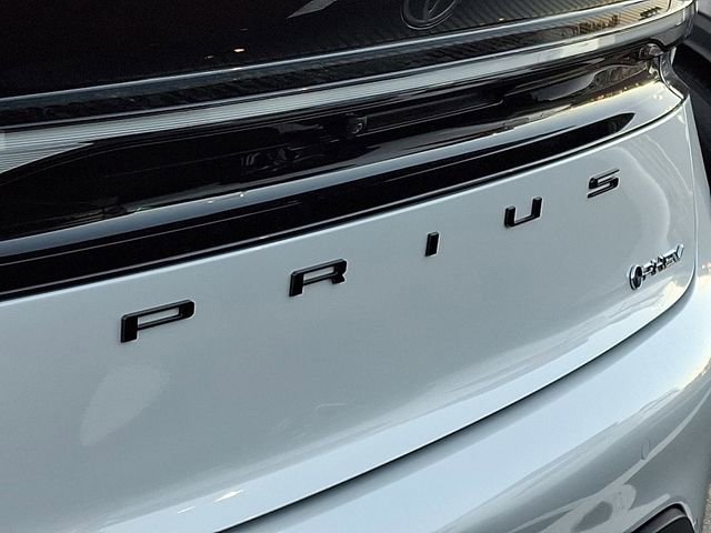 New 2026 Toyota Prius Plug-In Hybrid FWD image 15