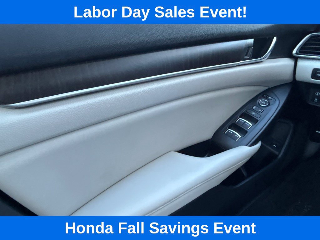 Used 2018 Honda Accord EX image 17