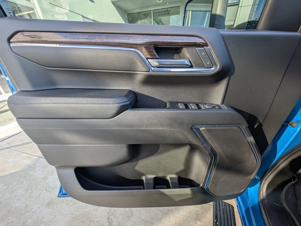 Used 2023 GMC Sierra 1500 Elevation image 37