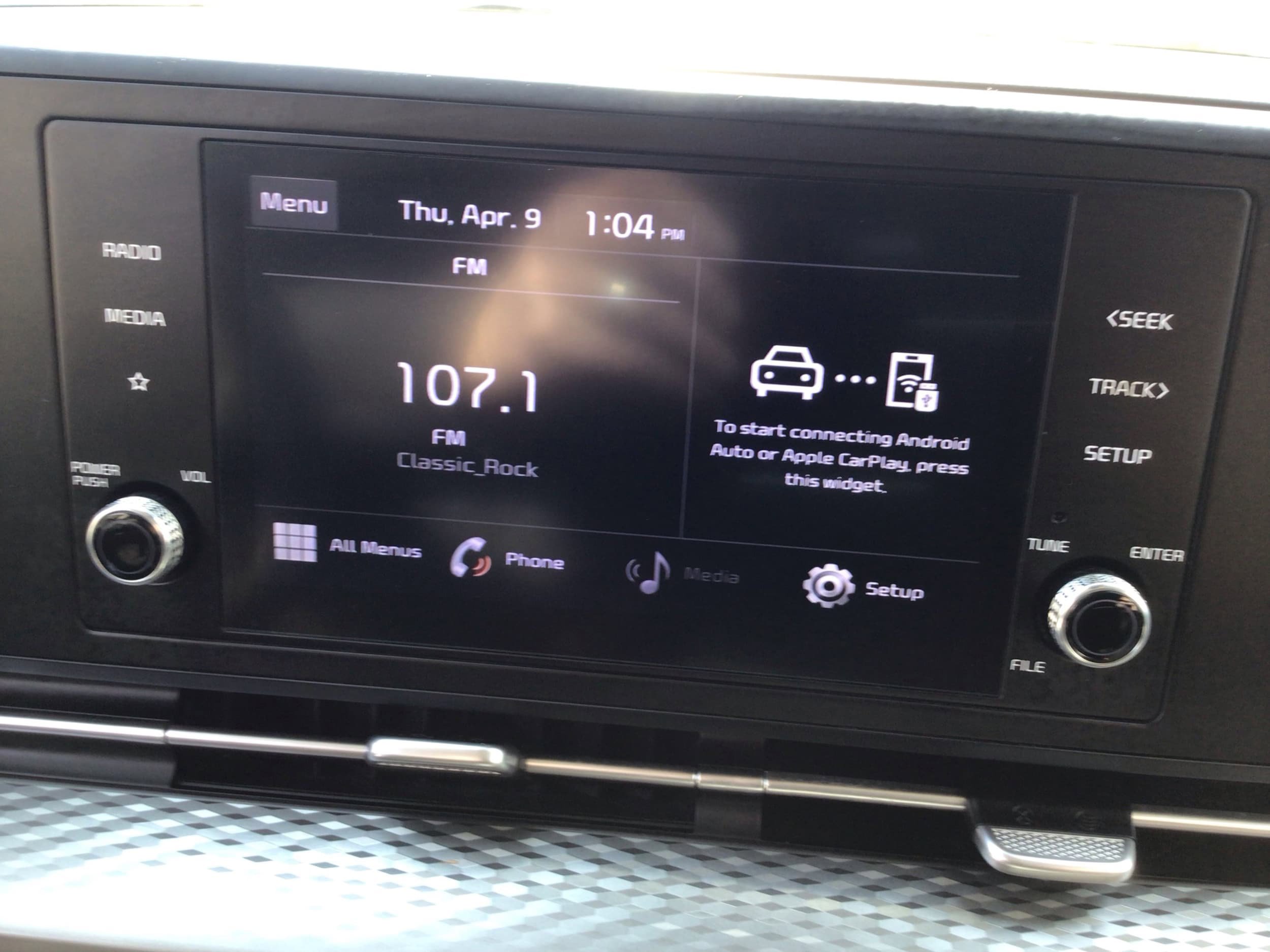 Used 2022 Kia Carnival LX image 23