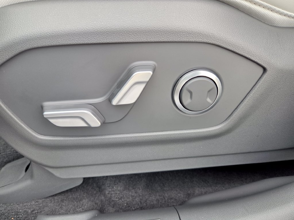New 2026 Hyundai Santa Fe SEL AWD/4WD image 17