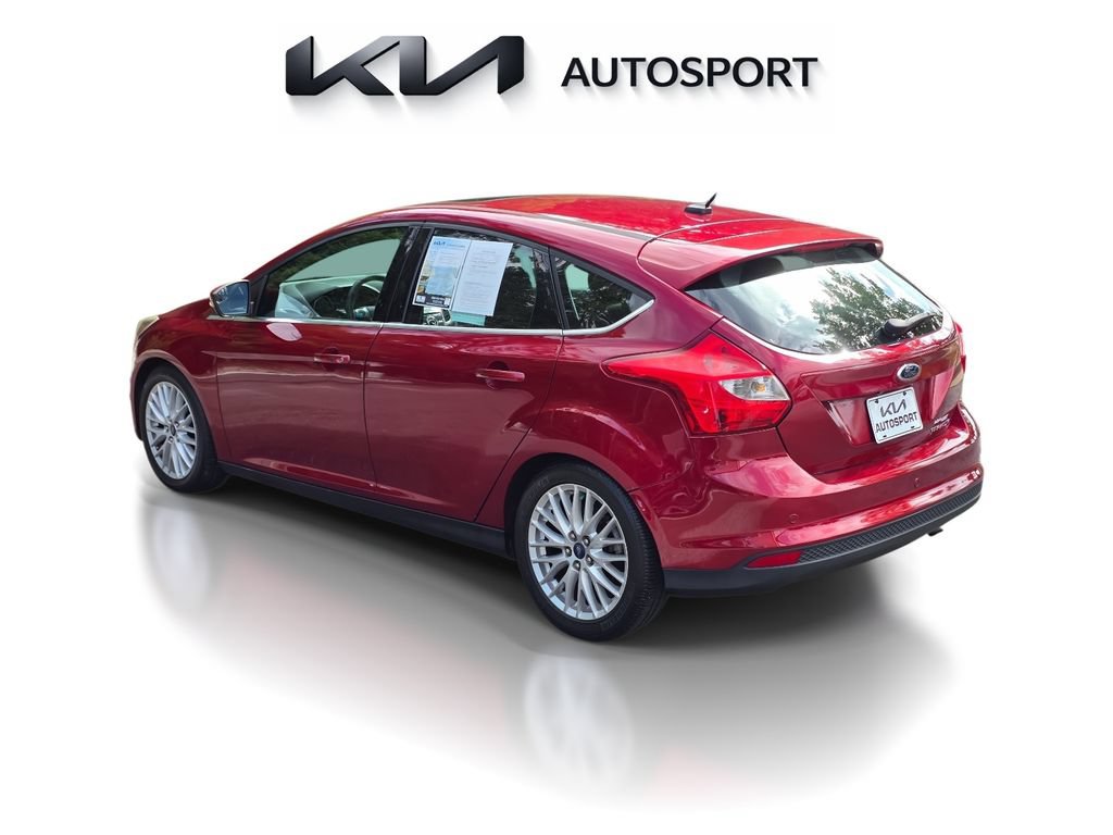 Used 2014 Ford Focus Titanium FWD image 9