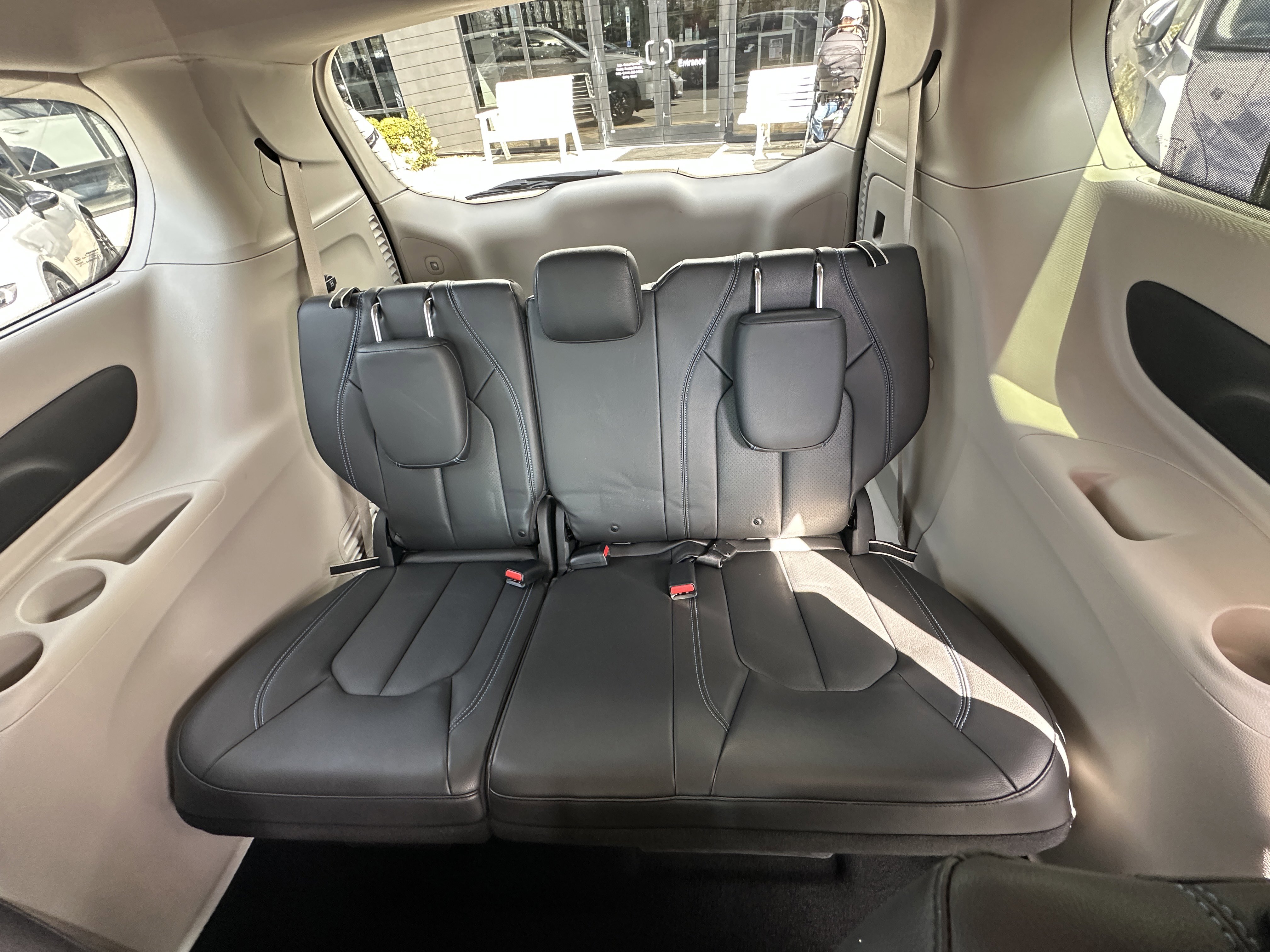 Used 2021 Chrysler Pacifica Touring-L image 31