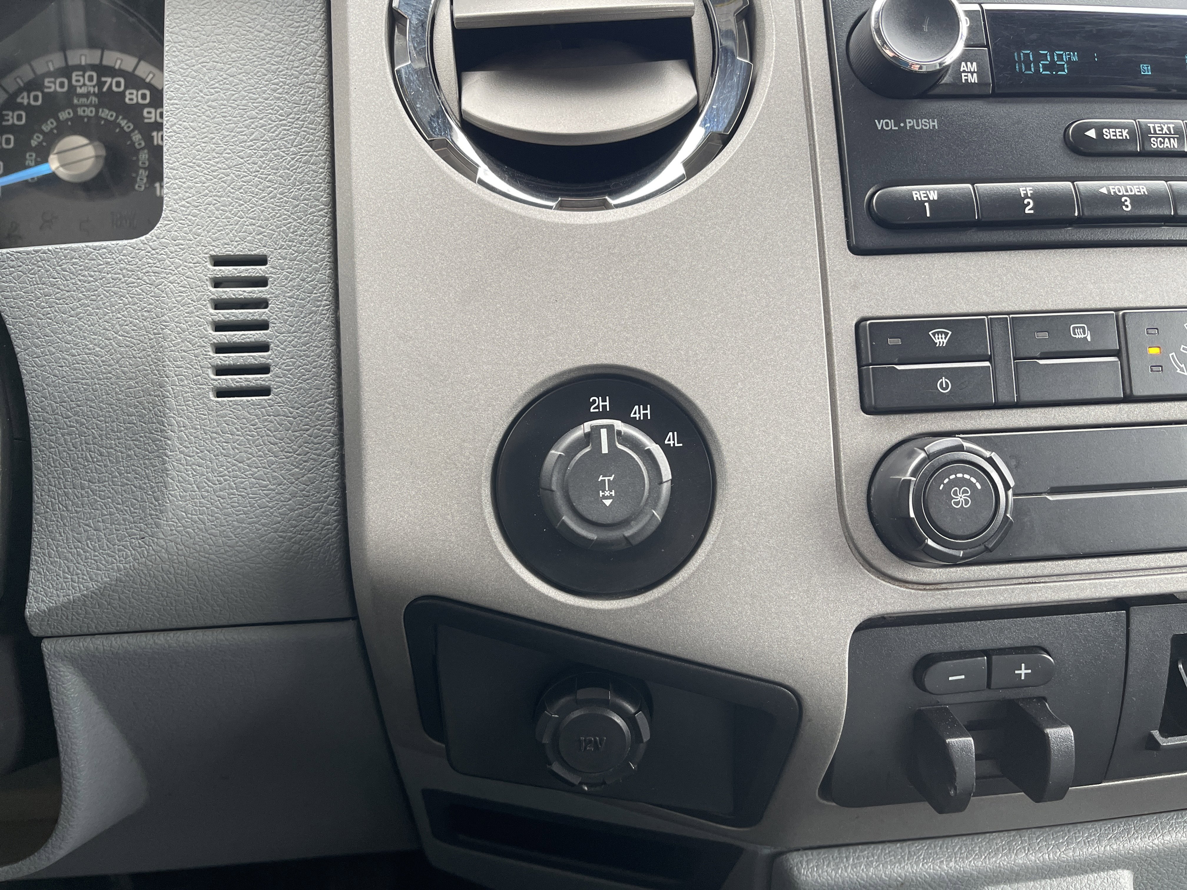 Used 2015 Ford F350 XLT image 18