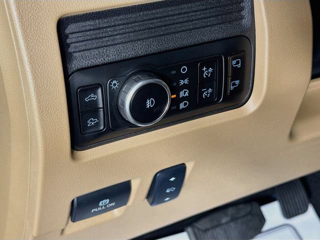 Used 2025 Ford F450 Lariat w/ Lariat Ultimate Package AWD/4WD image 10