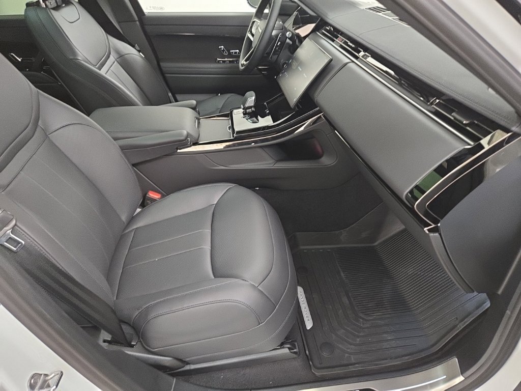 New 2026 Land Rover Range Rover Sport Dynamic SE AWD/4WD image 28