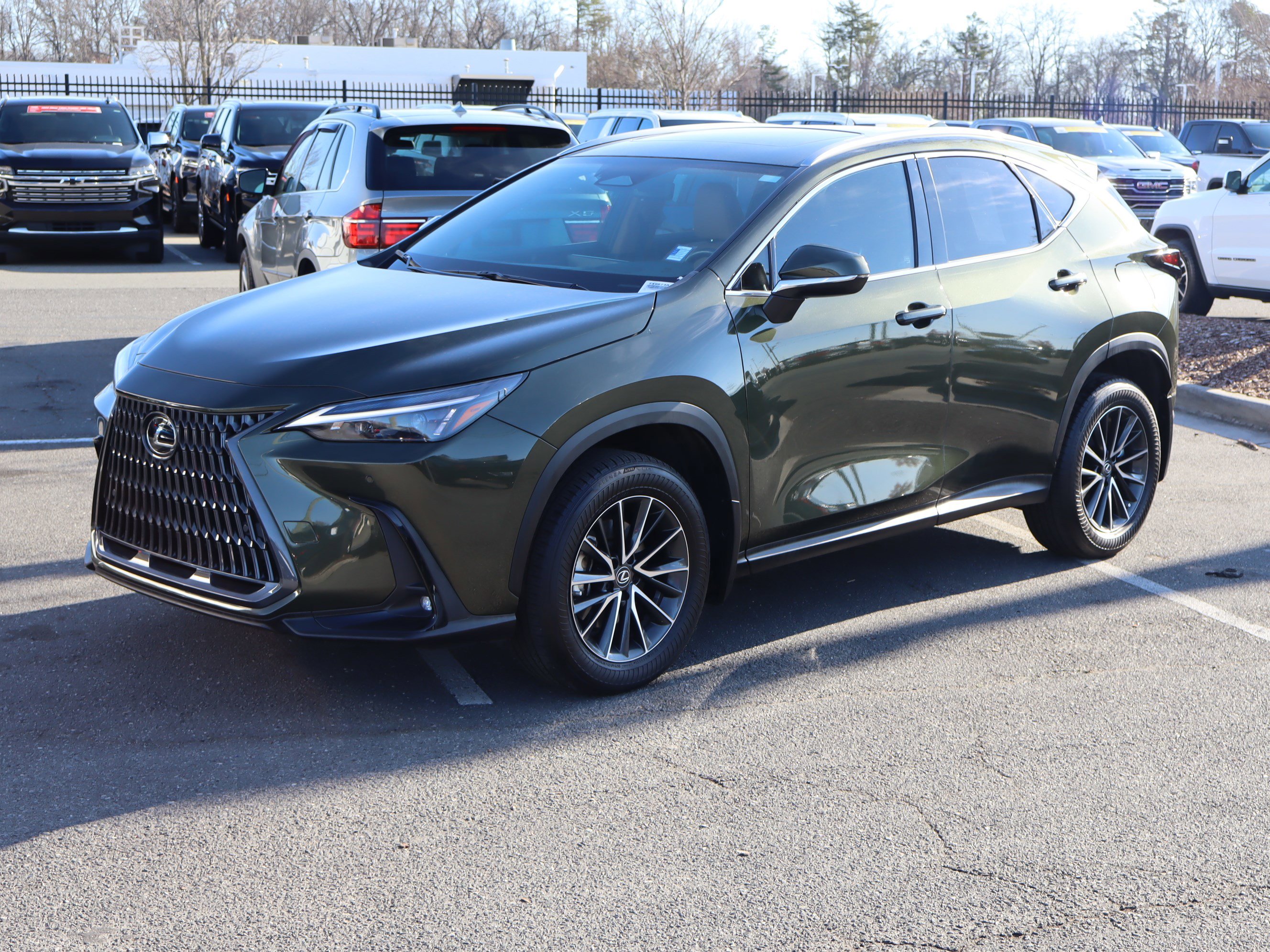 Used 2023 Lexus NX 250 FWD w/ Cold Area Package image 5