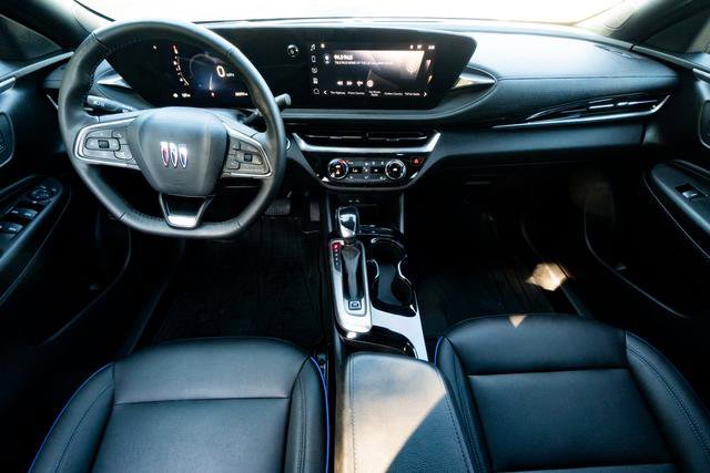 Used 2024 Buick Envista Sport Touring w/ Convenience I Package image 11