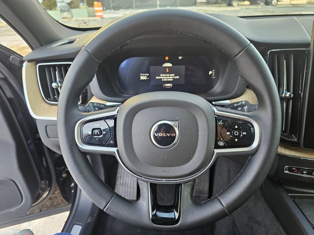 Certified 2026 Volvo XC60 B5 Core w/ Protection Package Premier AWD/4WD image 21