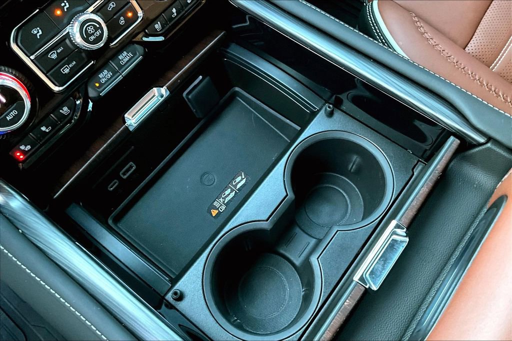 Used 2023 GMC Yukon Denali Ultimate image 17