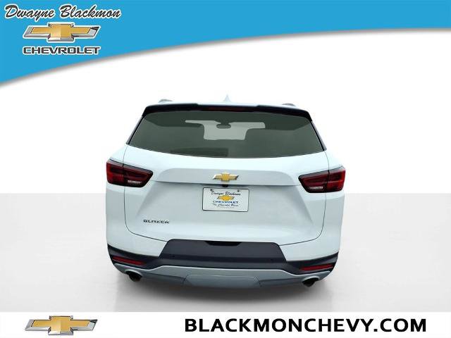 New 2024 Chevrolet Blazer LT w/ Convenience Package FWD image 4