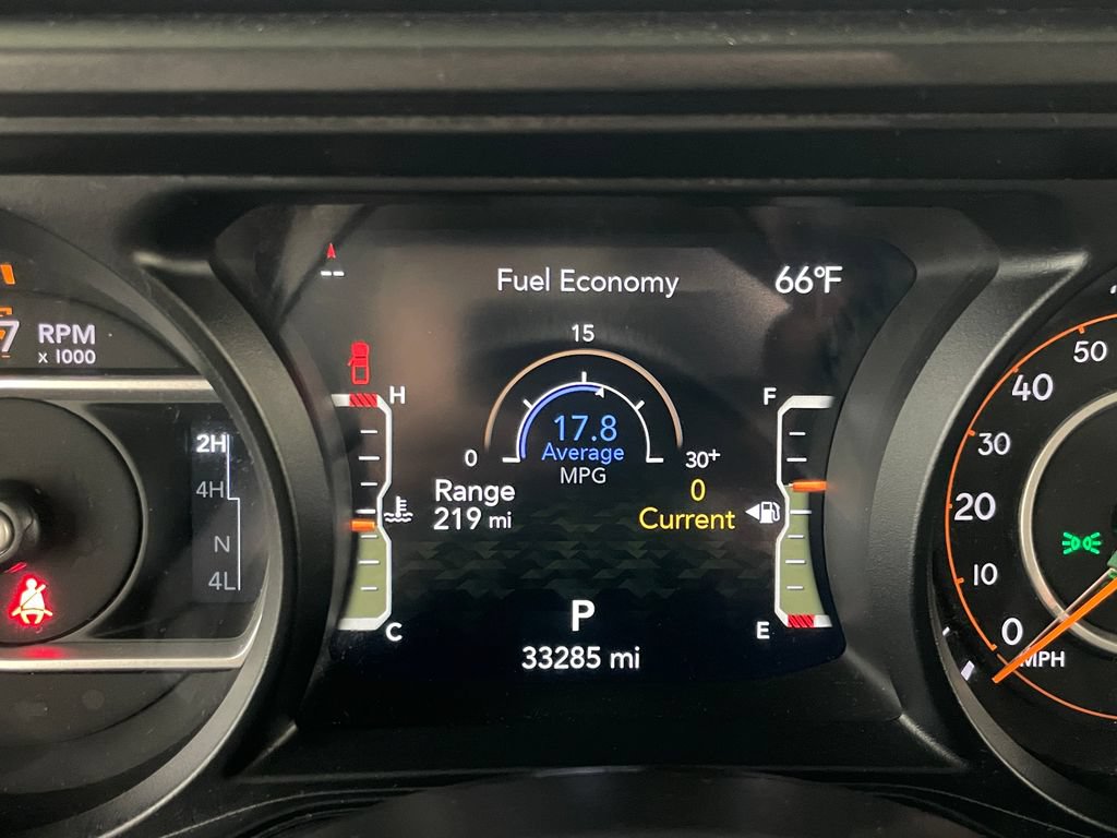 Used 2025 Jeep Gladiator Mojave w/ Safety Group AWD/4WD image 30