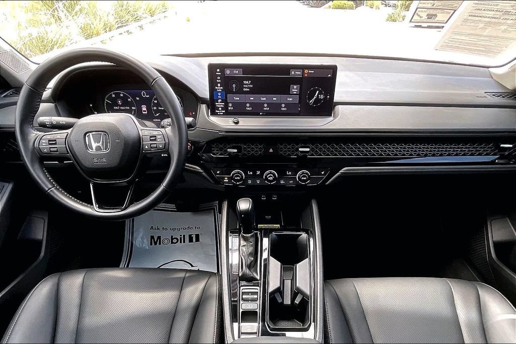 Used 2024 Honda Accord EX-L image 16