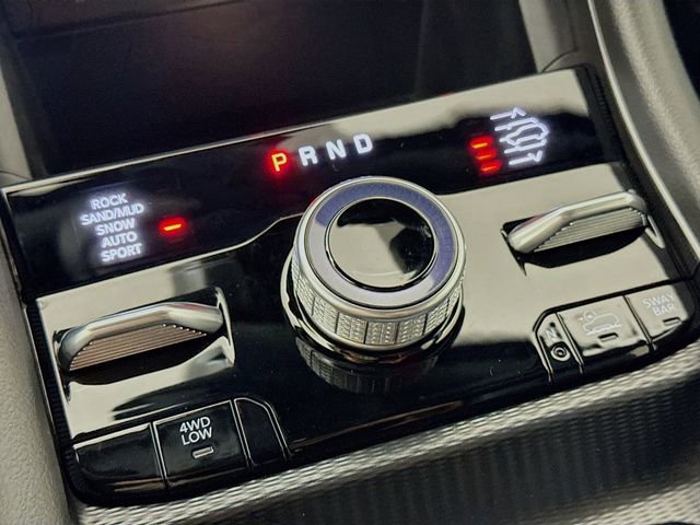 Used 2024 Jeep Grand Cherokee Trailhawk image 17