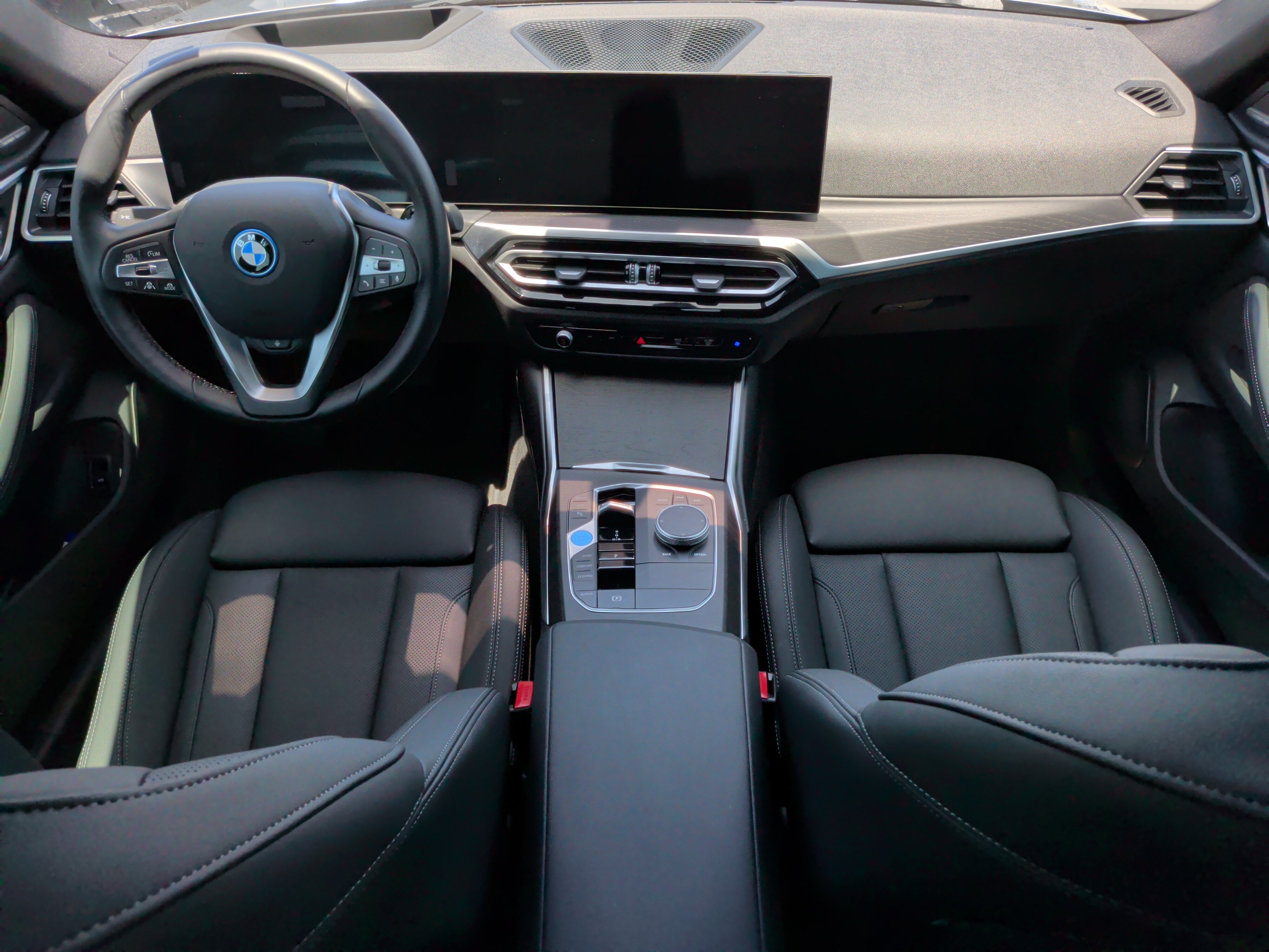 Used 2024 BMW i4 eDrive35 w/ Premium Package RWD image 32