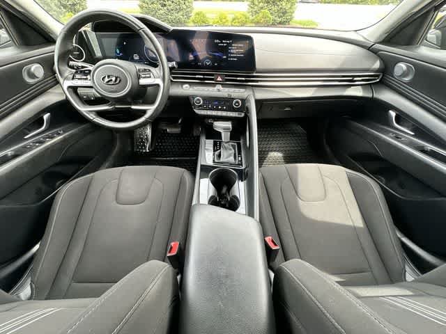 Used 2023 Hyundai Elantra SEL w/ Convenience Package FWD image 20