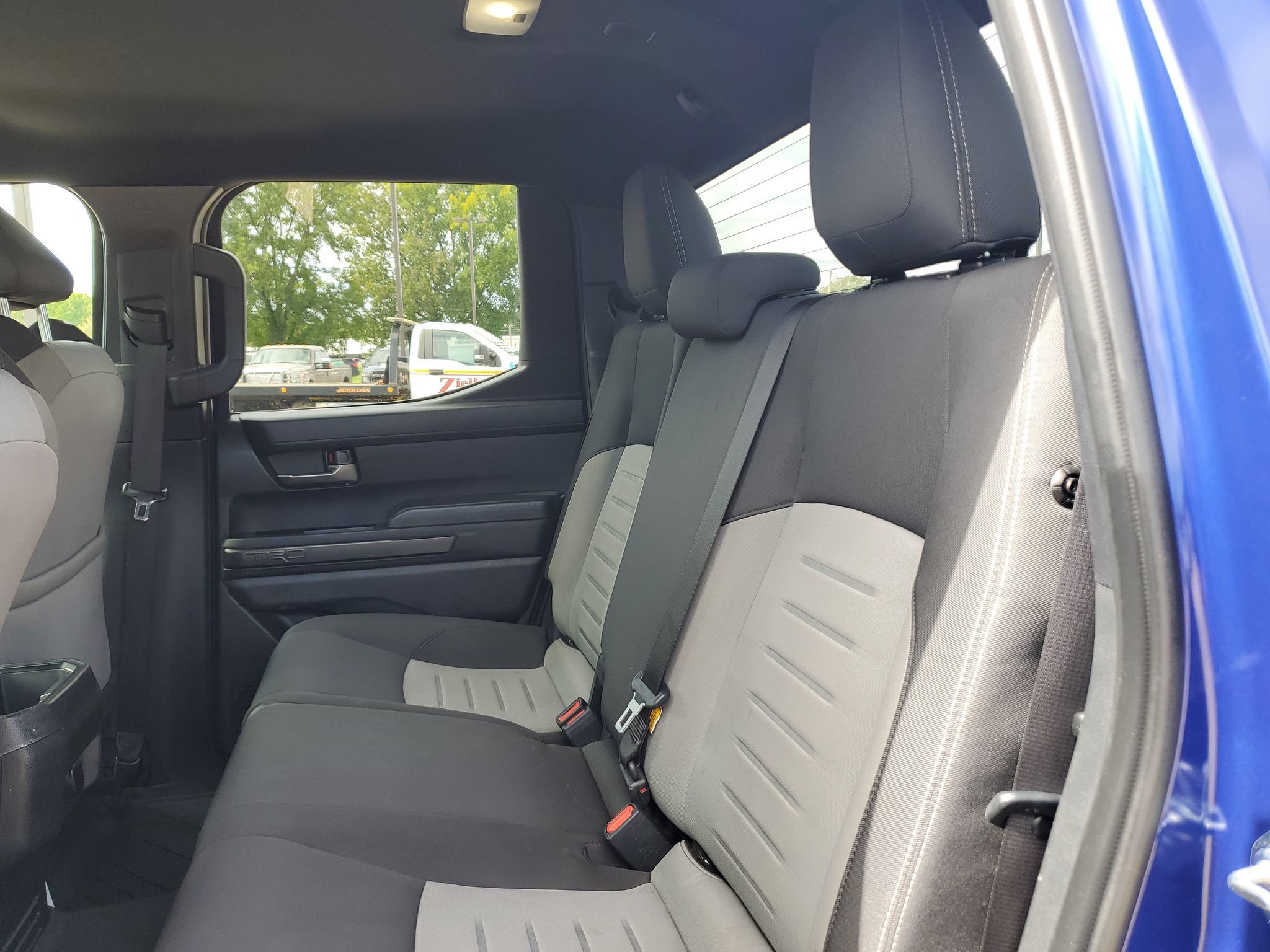 Used 2025 Toyota Tacoma TRD Off-Road AWD/4WD image 9