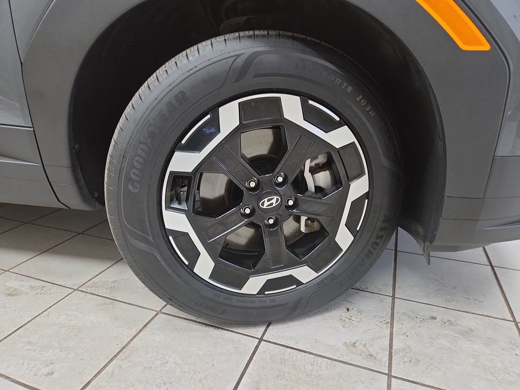Used 2025 Hyundai Santa Fe SEL AWD/4WD image 8