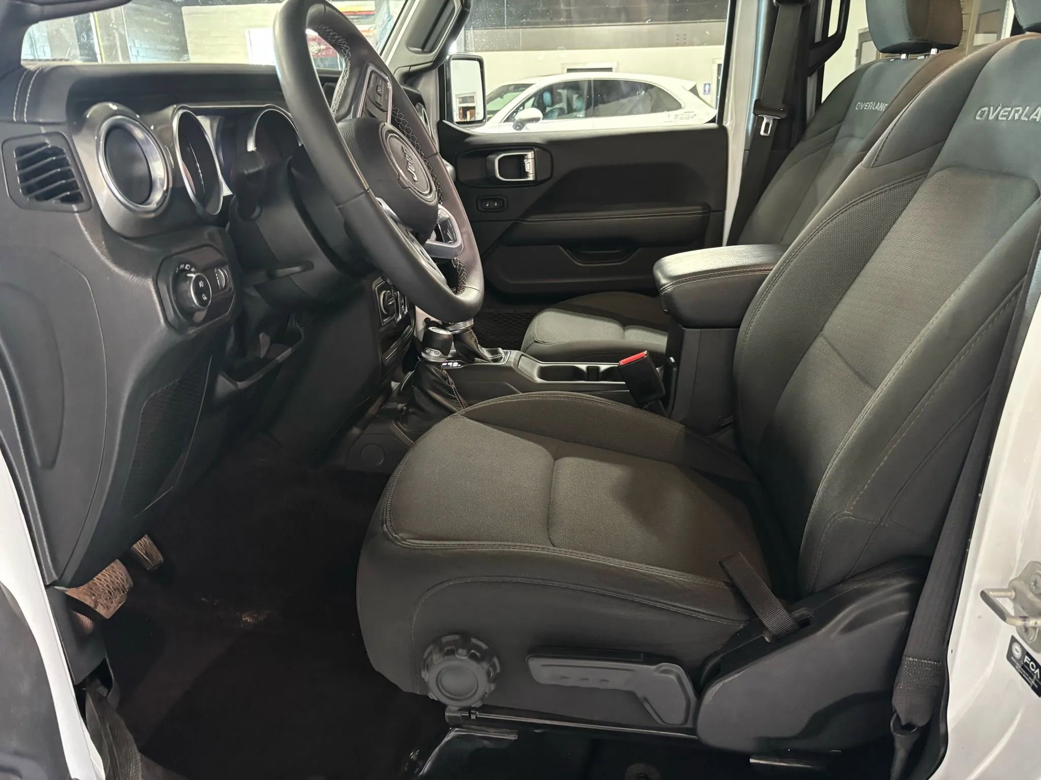 Used 2023 Jeep Gladiator Overland image 26