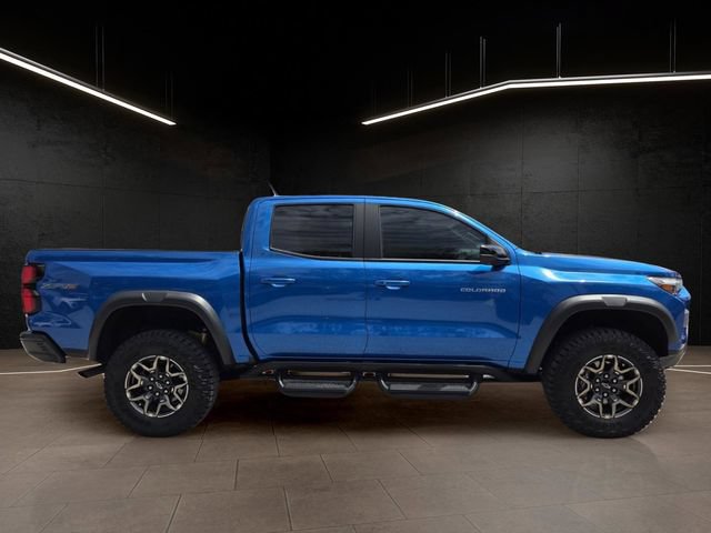 Used 2024 Chevrolet Colorado ZR2 w/ Safety Package AWD/4WD image 8