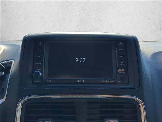 Used 2017 Dodge Grand Caravan SXT image 17