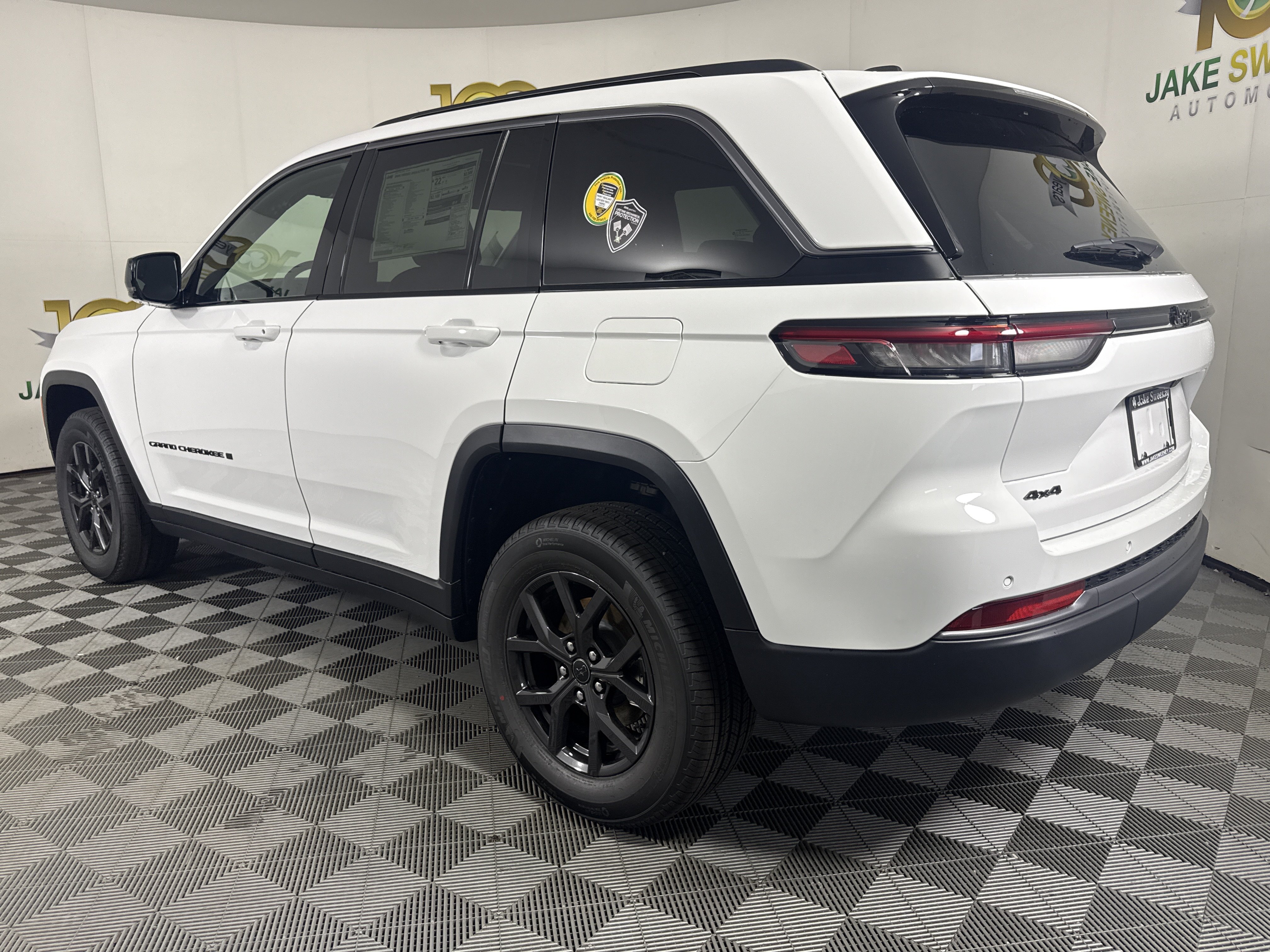 New 2027 Jeep Grand Cherokee 4WD image 6