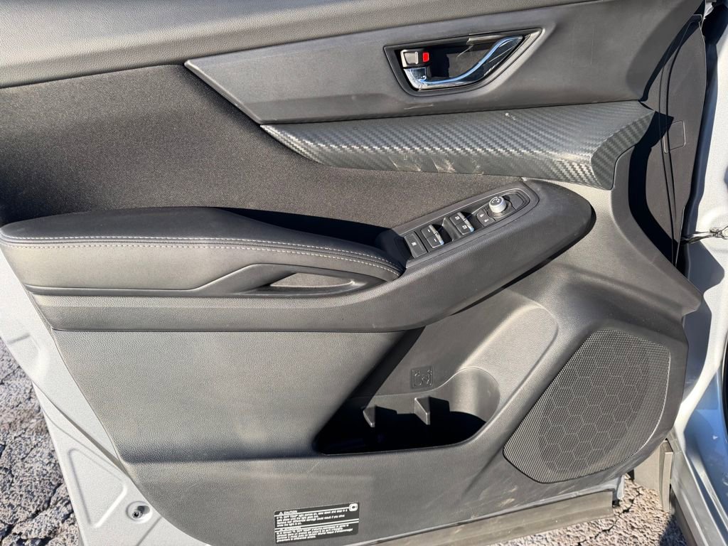 Used 2024 Subaru Ascent Premium w/ Convenience Package image 16