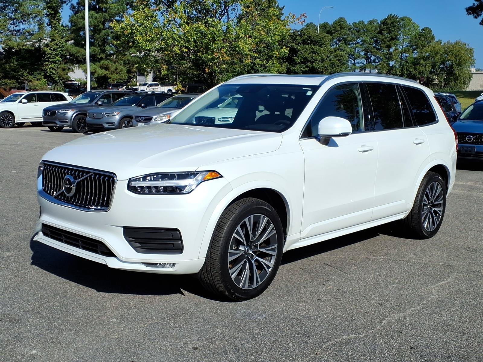Used 2020 Volvo XC90 T5 Momentum w/ Protection Package Premier FWD image 8
