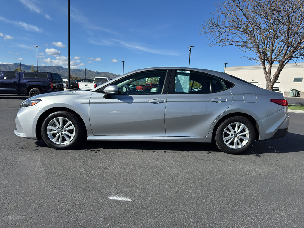 Certified 2025 Toyota Camry LE FWD image 4