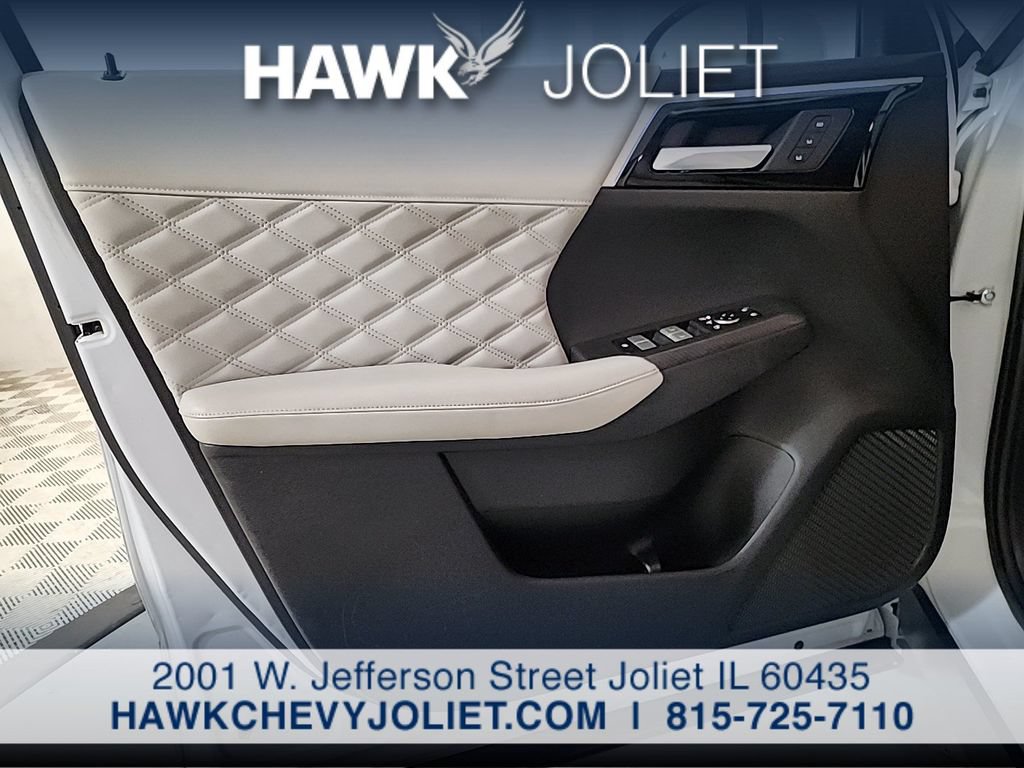 Used 2023 Mitsubishi Outlander SEL AWD/4WD image 19