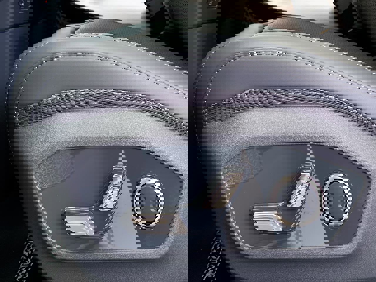 New 2026 Kia EV9 Light image 17