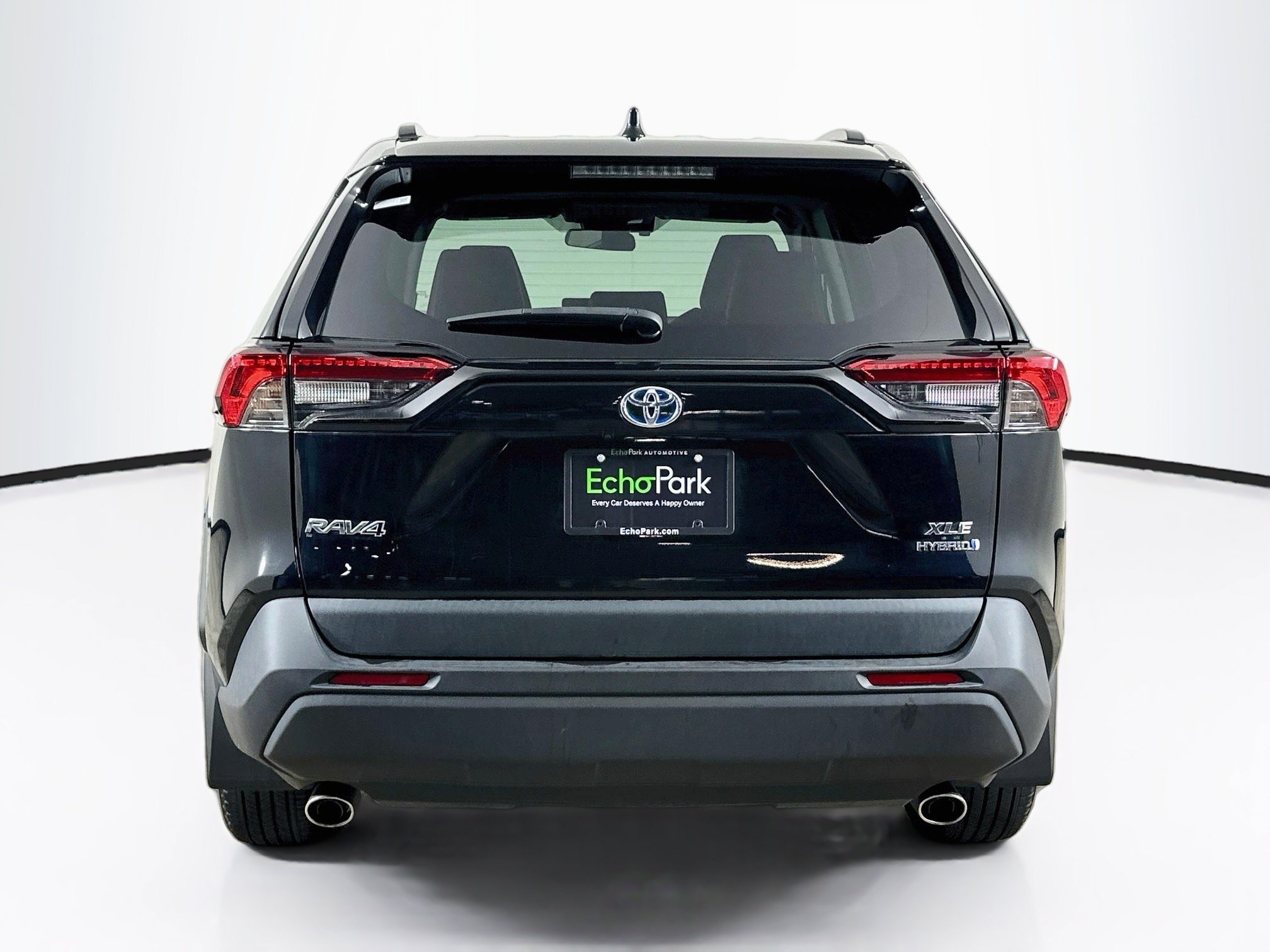 Used 2024 Toyota RAV4 XLE Premium AWD/4WD image 7