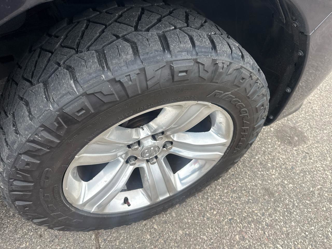 Used 2014 RAM 1500 Sport w/ Remote Start & Security Group AWD/4WD image 38