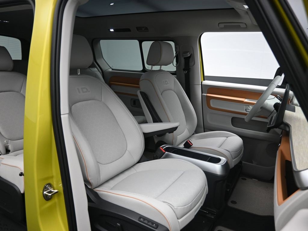 New 2025 Volkswagen ID. Buzz 1st Edition image 34