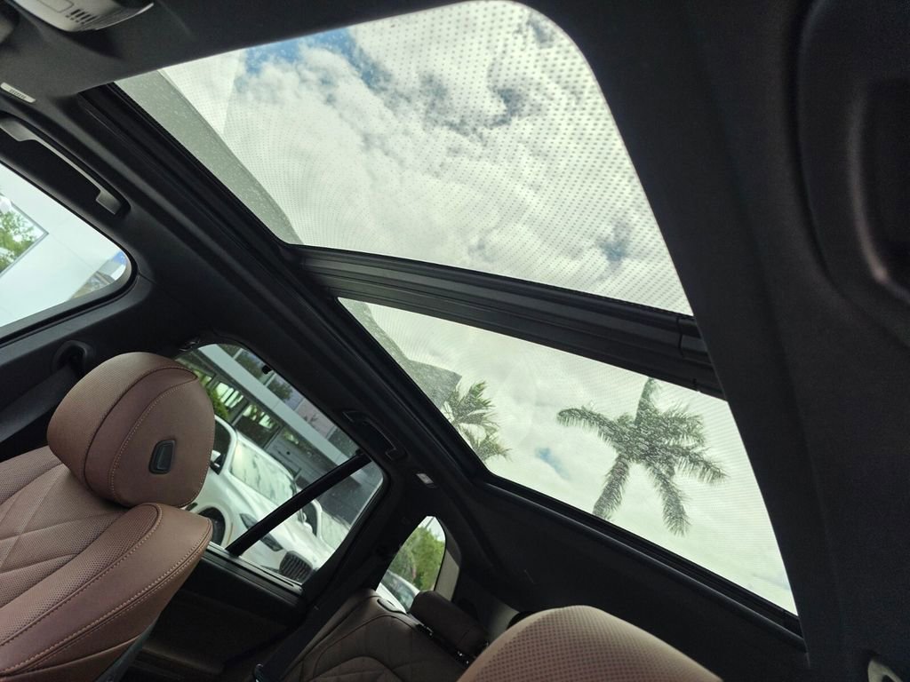 New 2026 BMW X5 xDrive50e AWD/4WD image 10