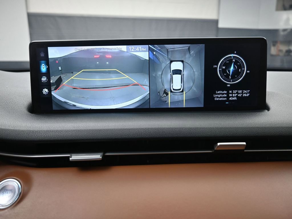 Used 2022 Genesis GV70 2.5T w/ Advanced Package image 12