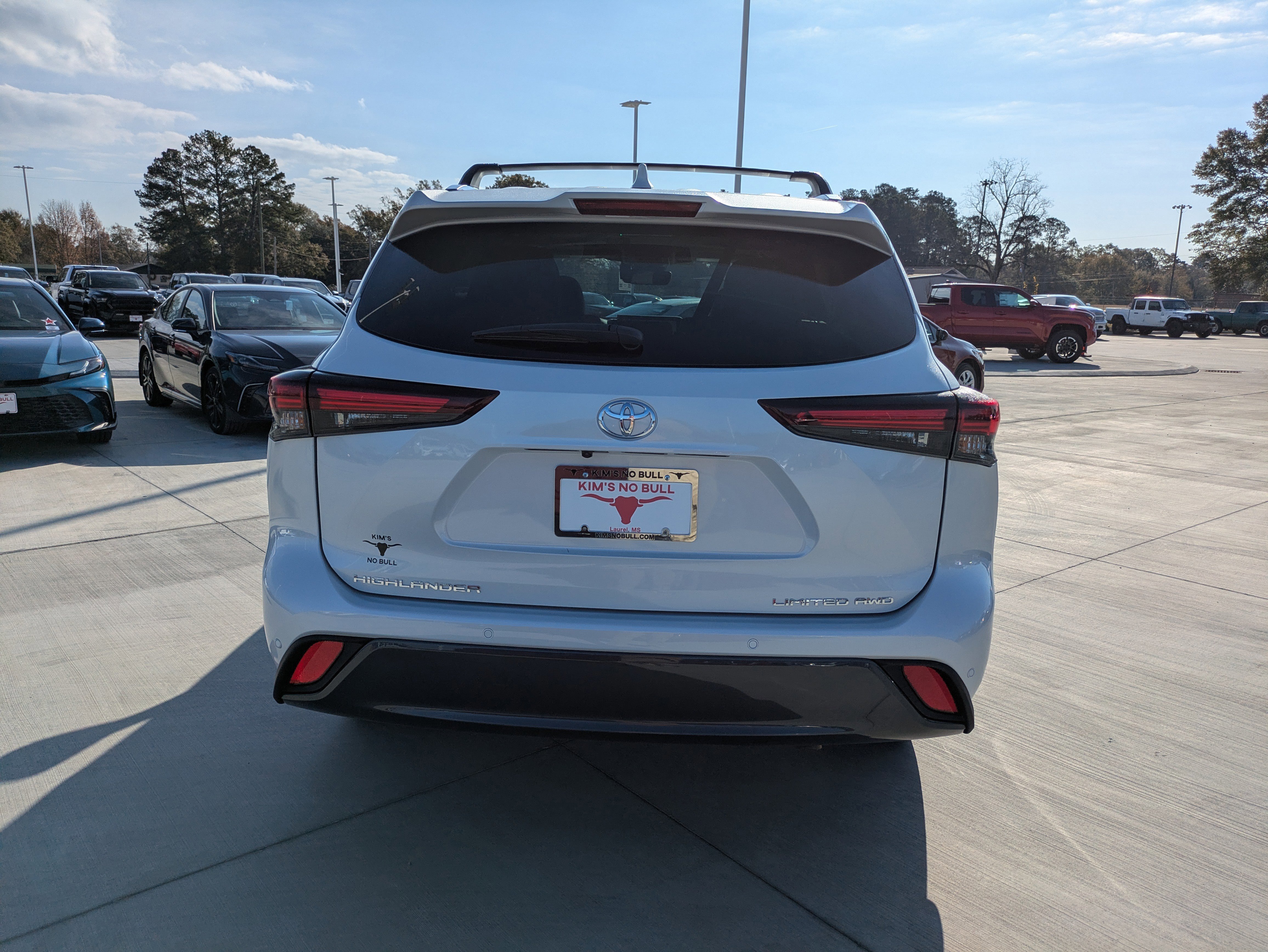 New 2026 Toyota Highlander Limited image 6